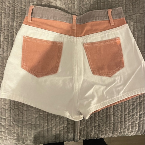 ColorBlock Shorts - Picture 2 of 5